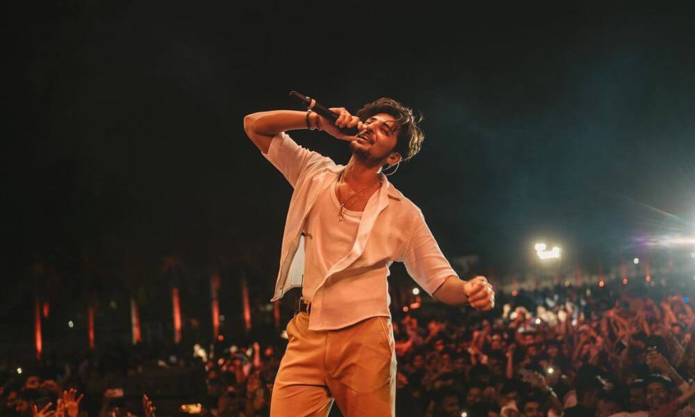 Darshan Raval Career