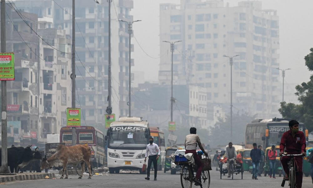 Delhi's Air Quality Improved But Remains In The 'Very Poor' Zone, With AQI At 303