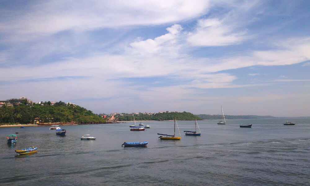 Dona Paula Beach