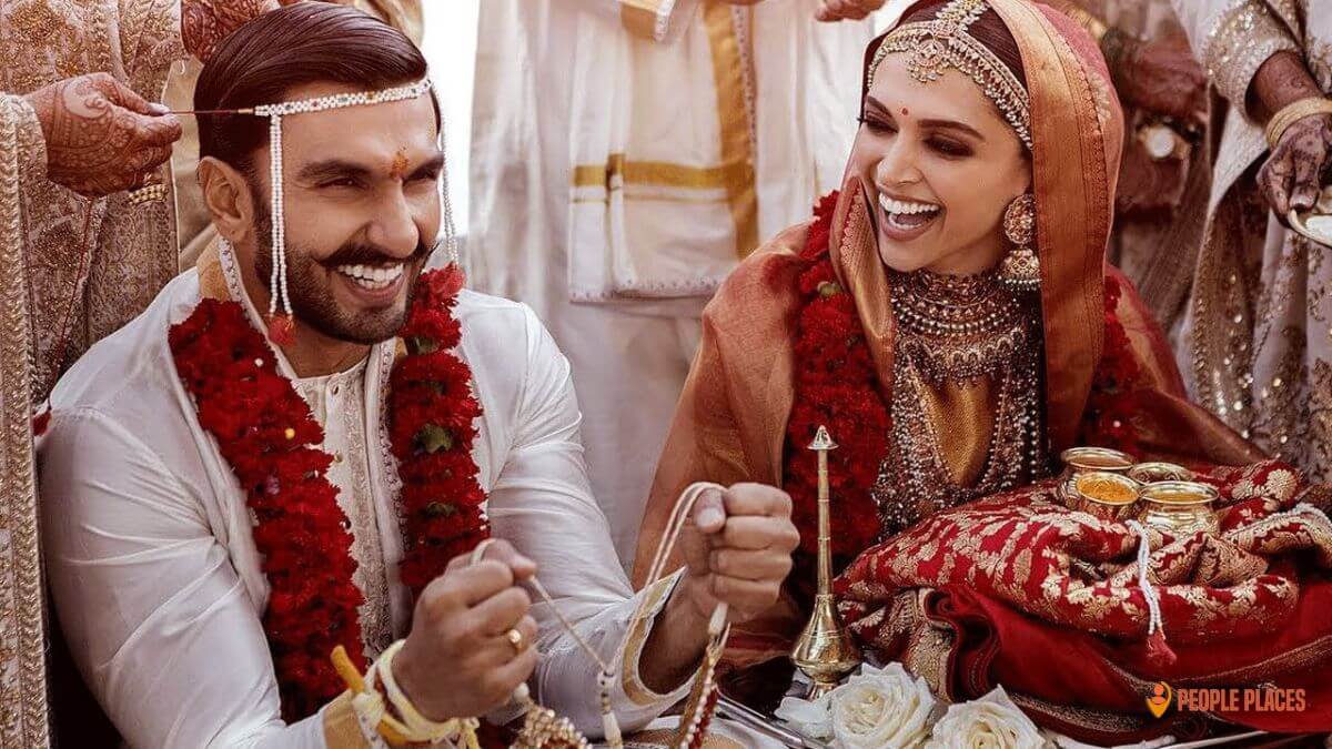 Ranveer Singh Amazes His Wife On Their Wedding Anniversary