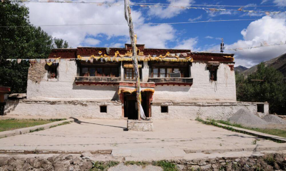 About Sani Monastery 