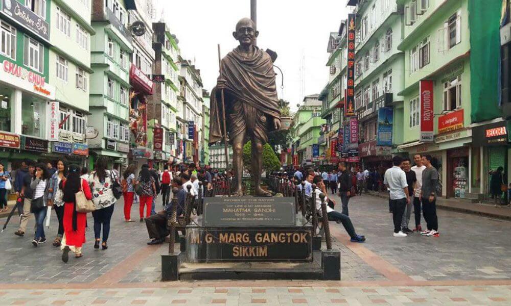 About Mahatma Gandhi Marg