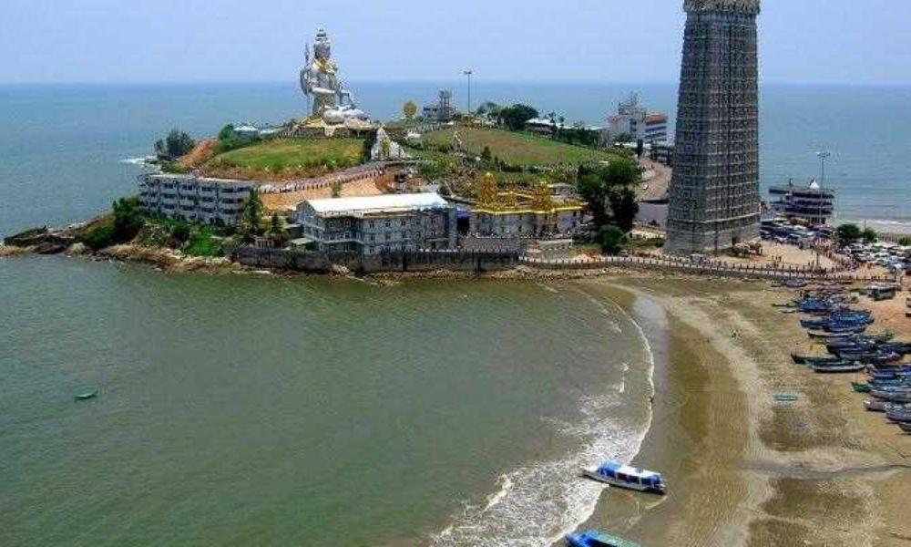 About Murudeshwar Beach