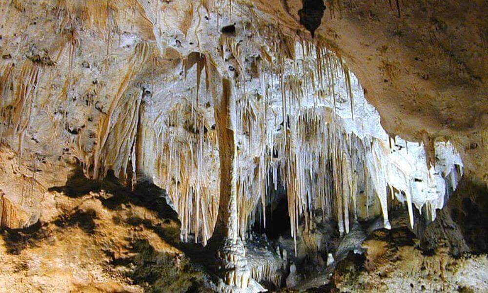 Best Places To Visit In Andaman and Nicobar Islands-The Limestone Caves