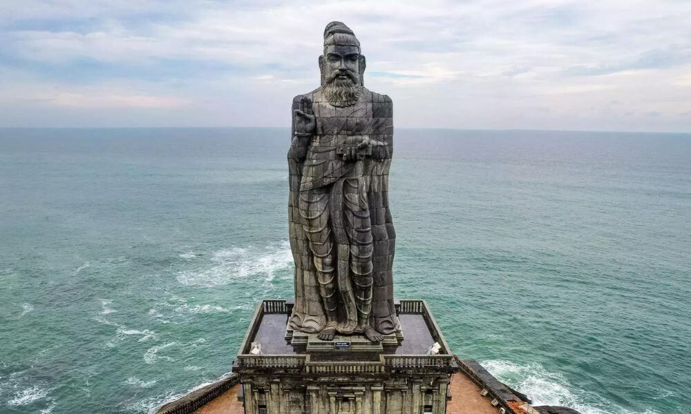 About Thiruvalluvar Statue