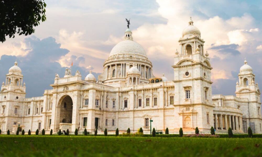 About Victoria Memorial