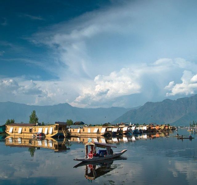 Explore The Switzerland Of India, Kashmir! Best Places To Visit.