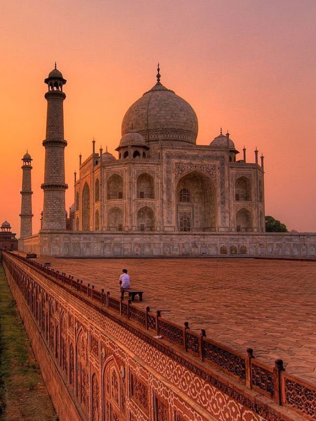Agra Tour: Explore The Breathtaking Monuments Of India!