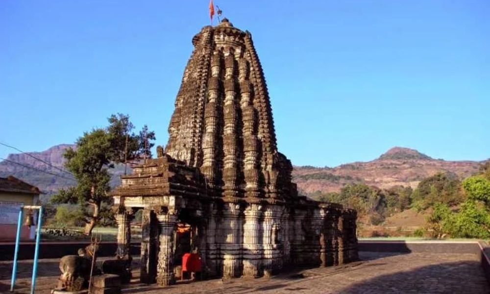 Amruteshwar Temple 
