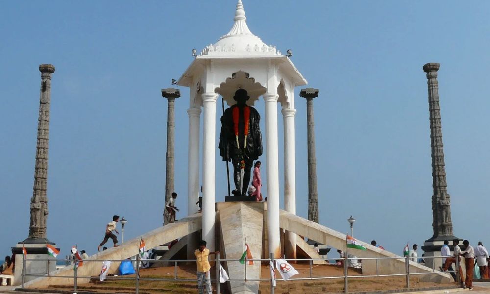 Mahatma Gandhi Statue