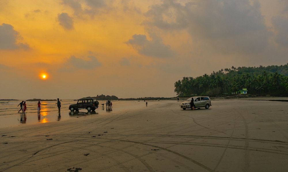 Muzhappilangad Beach, Kannur
