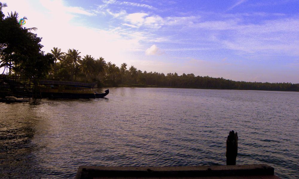 Paravur Lake