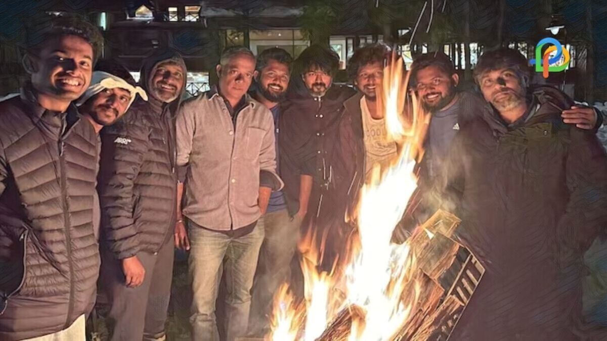 Thalapathy Vijay, Gautham Menon, And Lokesh Kanagaraj Have A Bonfire In Kashmir With Team Leo