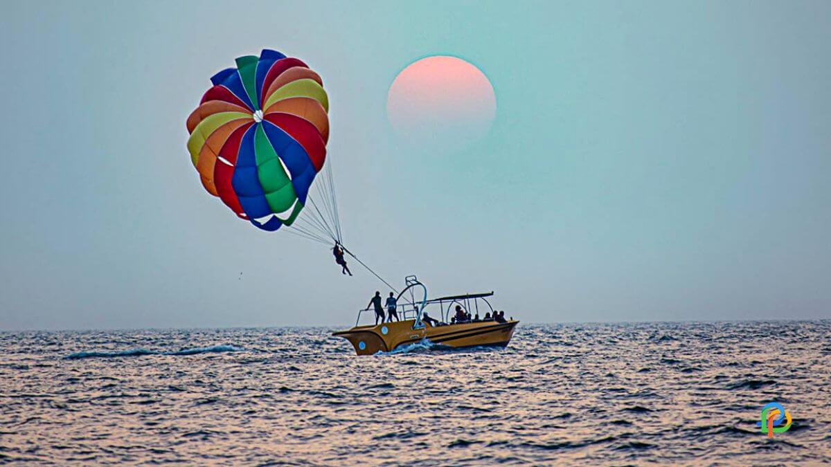 Top Places For Parasailing In India - Goa