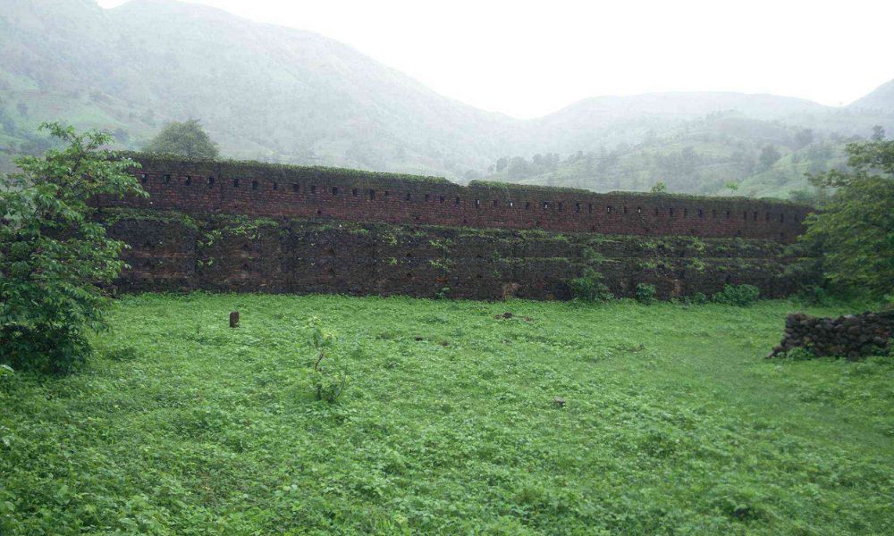 Akrani Mahal Fort