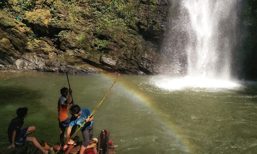 Hido Hidi Waterfall