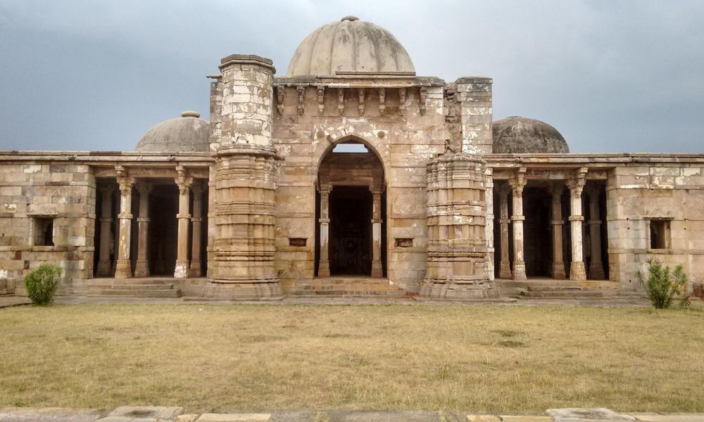 Lila Gumbai Ki Masjid 