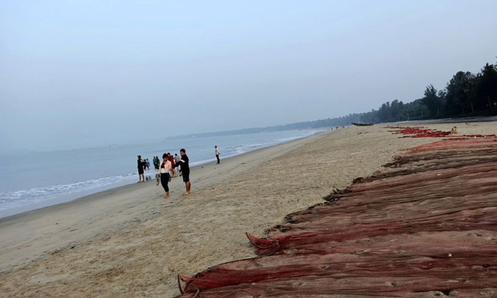 Wairy Bhatwadi Beach