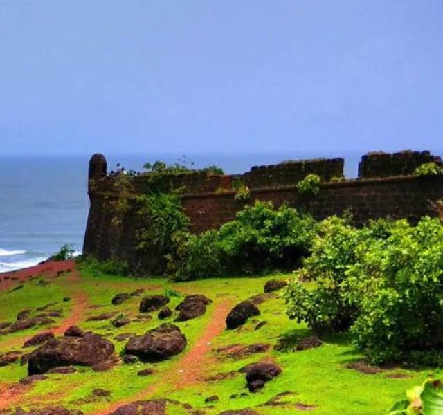 chapora-fort-goa (1)