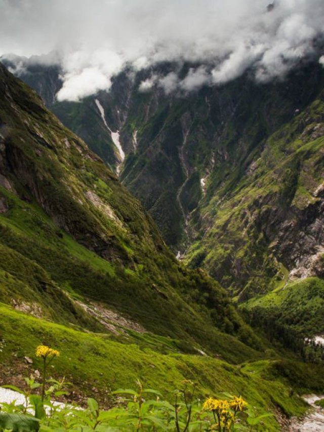 Explore The 10 Most Breathtaking Valleys In India! - People Places