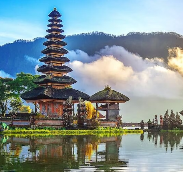 Explore Bali's Natural Beauty: 10 Must-see Attractions!