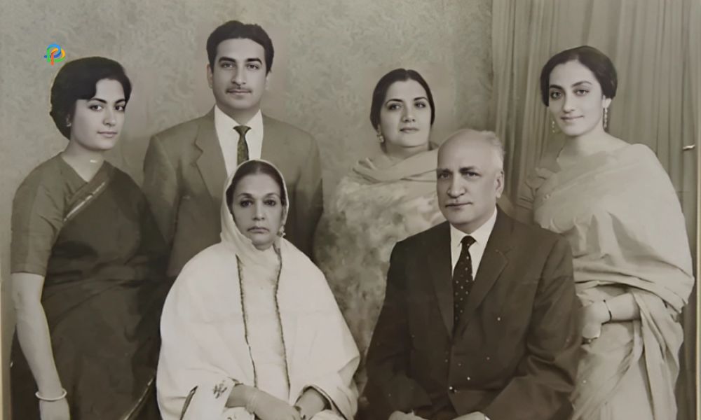 Zarina Hashmi Family